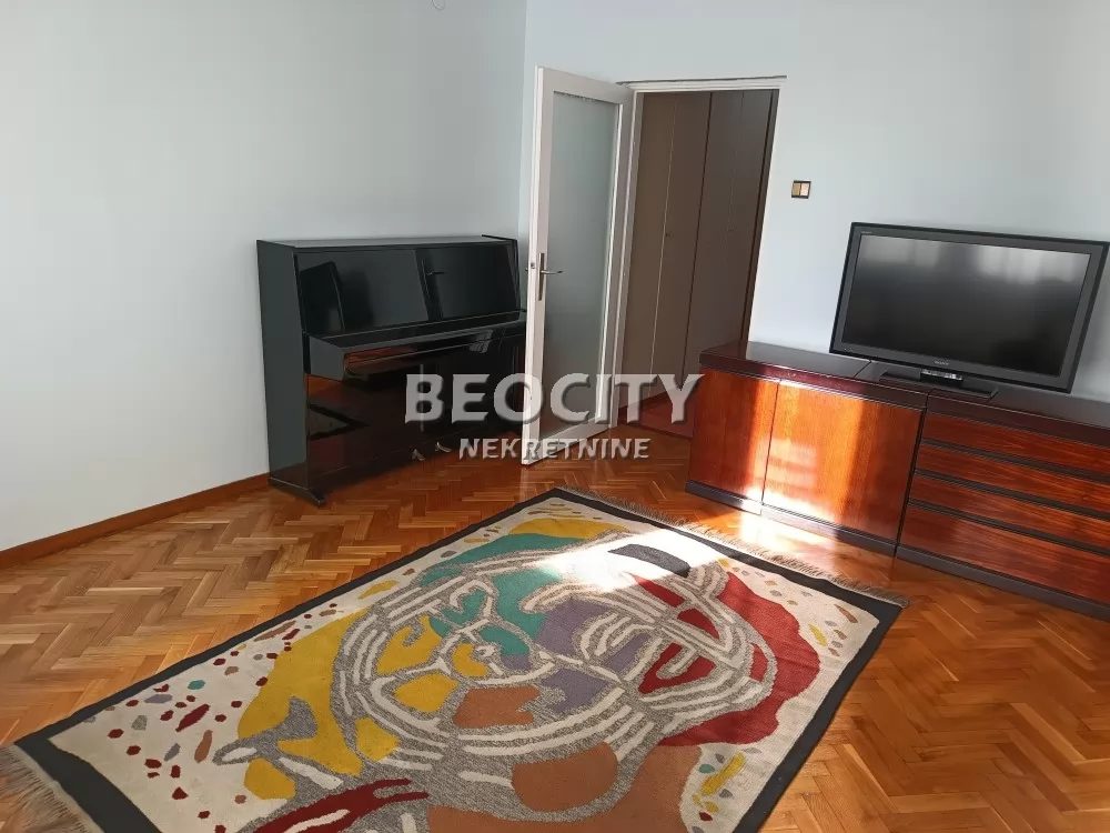 četvorosoban stan, 88 m2, Novi Beograd, Bulevar Maršala Tolbuhina ID: 132534 2