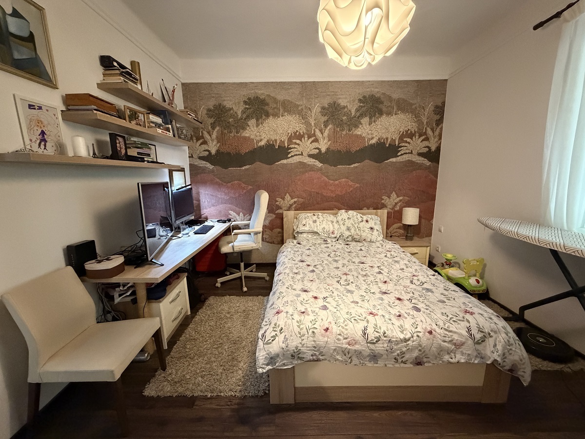 Renoviran 2 5 salonski stan  Profesorska kolonija 5