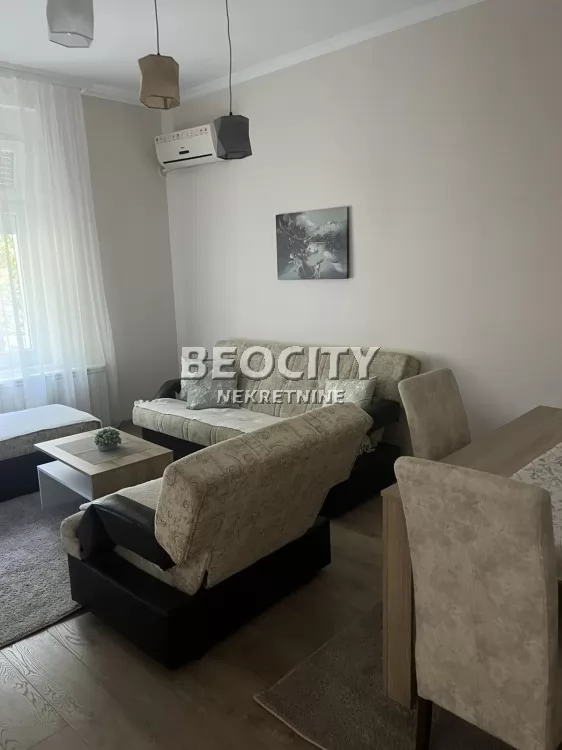 Dvosoban stan, 40 m2, Dorćol, Komnen Barjaktara ID: 132549 2