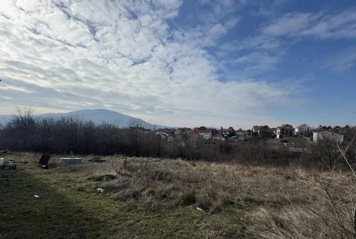 Prodajem plac 8 13ari 3