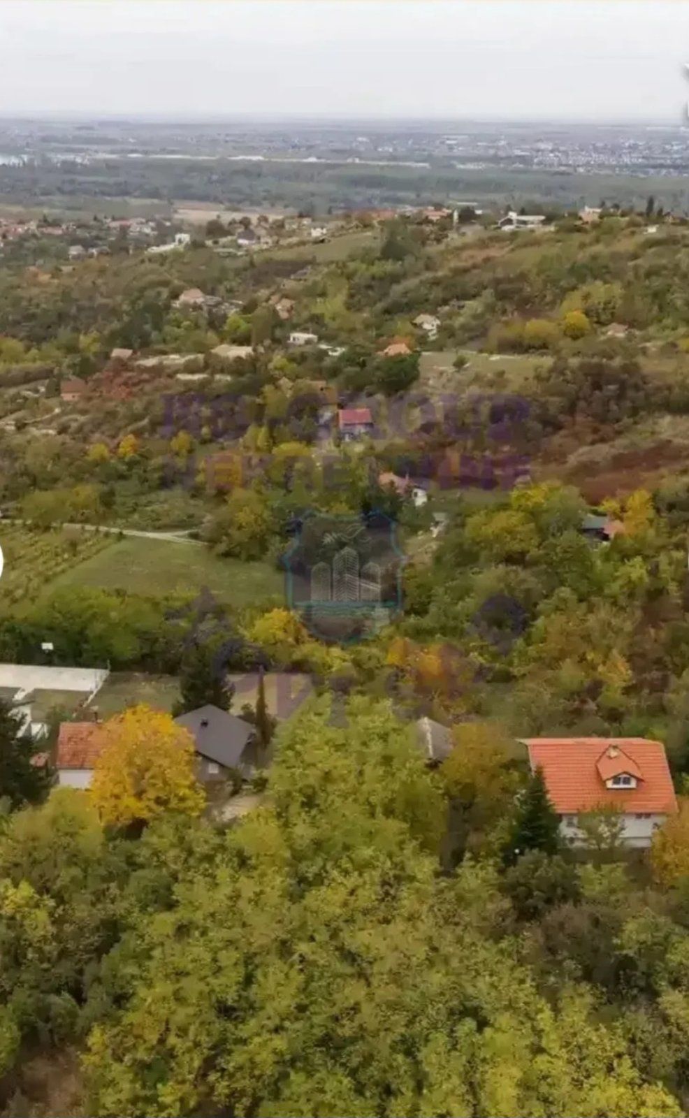 Prodaje se plac u najelitnijem delu Rakovca 1