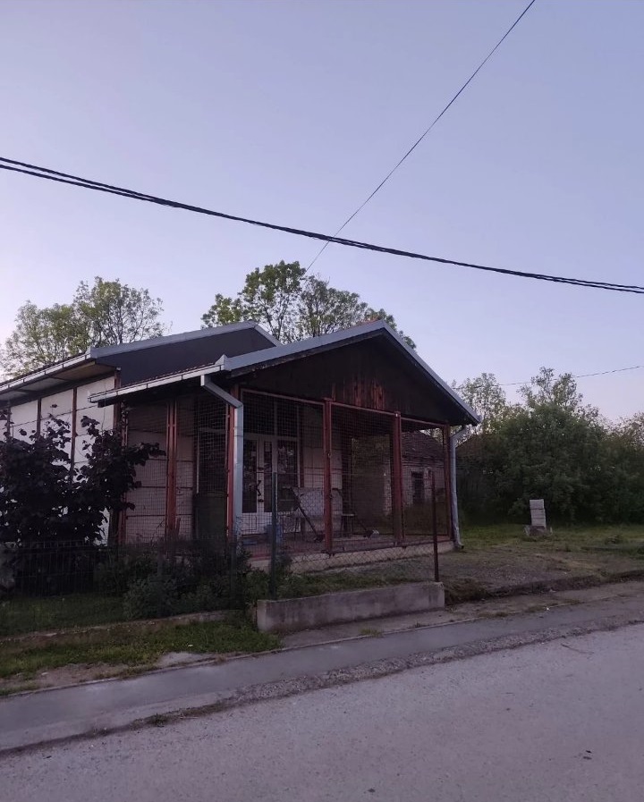 Lokal i plac u Lajkovcu 1
