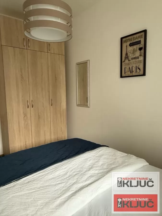 Dvosoban stan 37 m², Bulevar Evrope, Novi Sad, 2. sprat 12