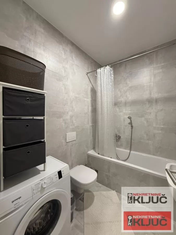Dvosoban stan 37 m², Bulevar Evrope, Novi Sad, 2. sprat 9