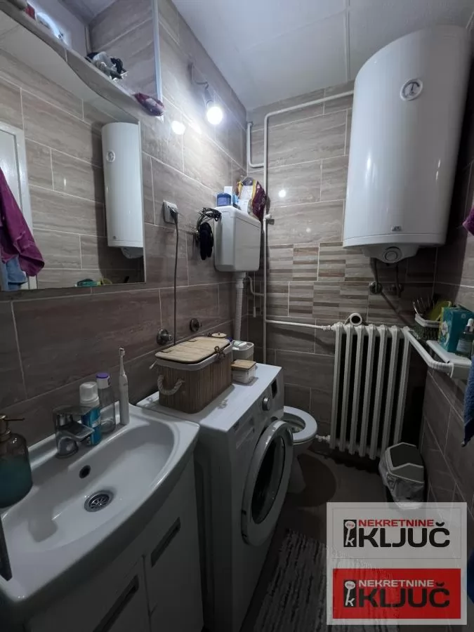 DETELINARA, 20m2, Garsonjera, Nameštena, Renovirana 12