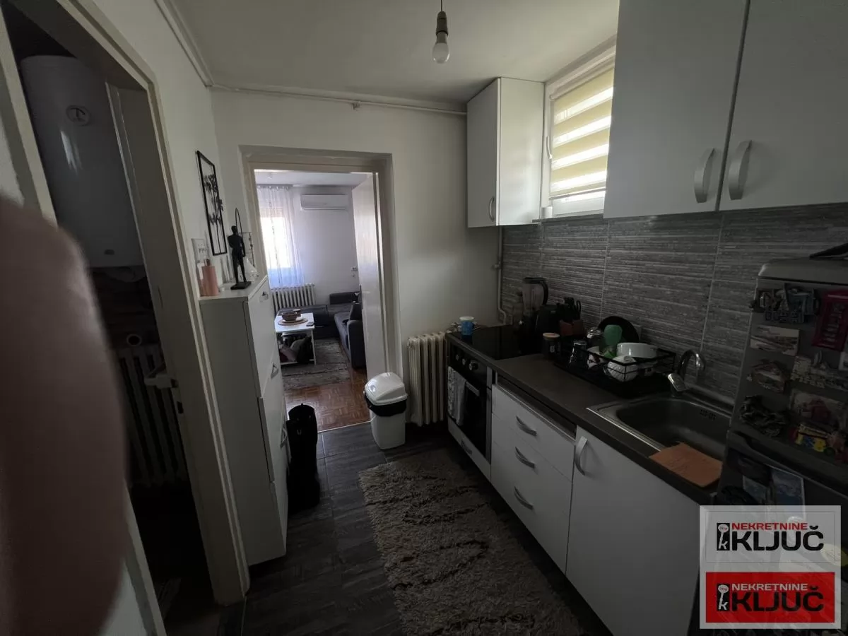 DETELINARA, 20m2, Garsonjera, Nameštena, Renovirana 3