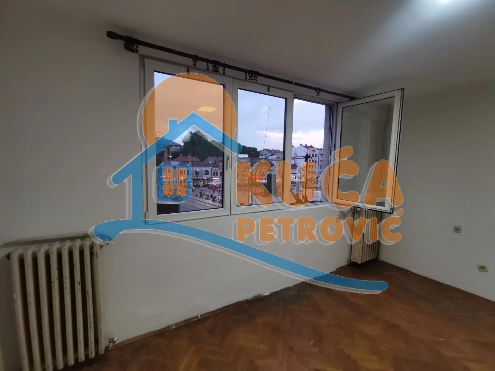 Dvosoban stan, 52 m2, Centar, Vožda Karađorđa ID: i-06523 2