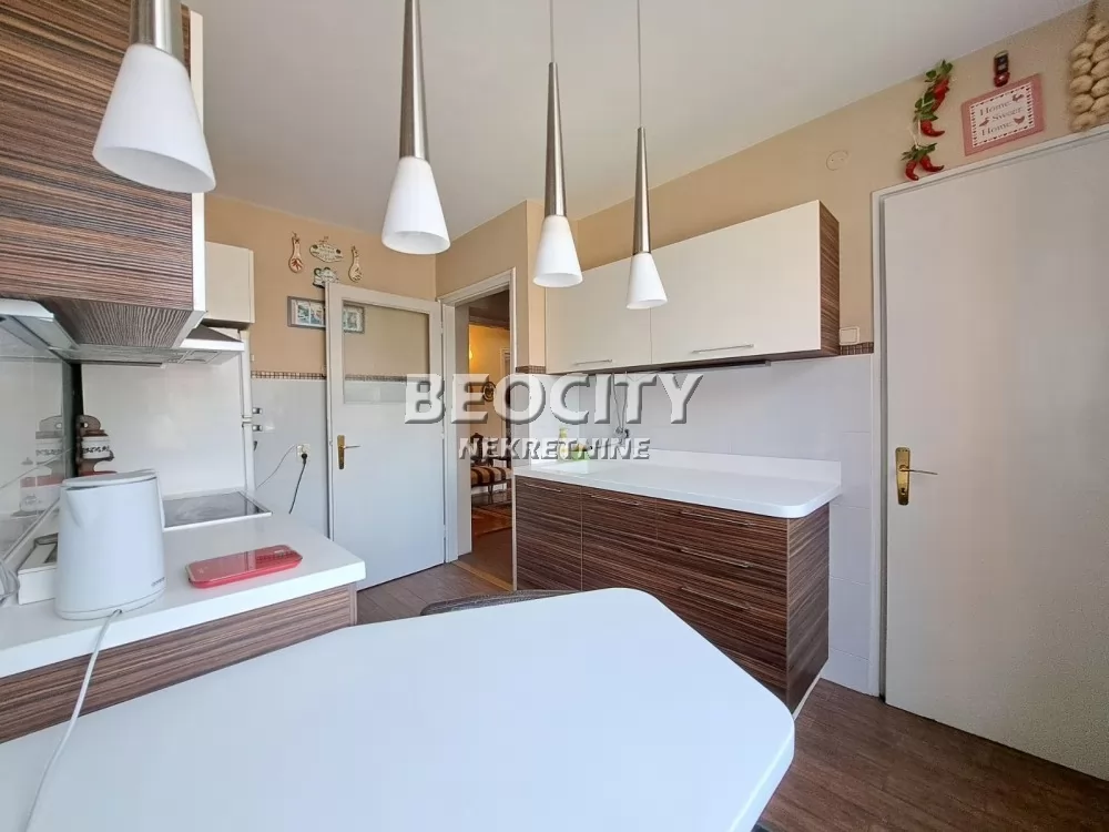 Trosoban stan, 100 m2, Vračar ID: 132579 11