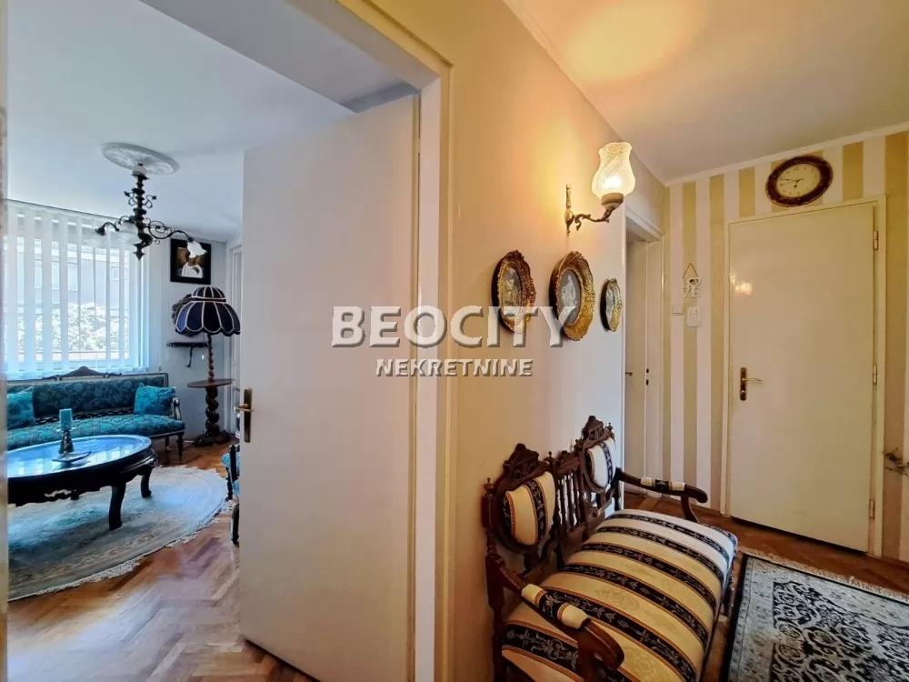 Trosoban stan, 100 m2, Vračar ID: 132579 19
