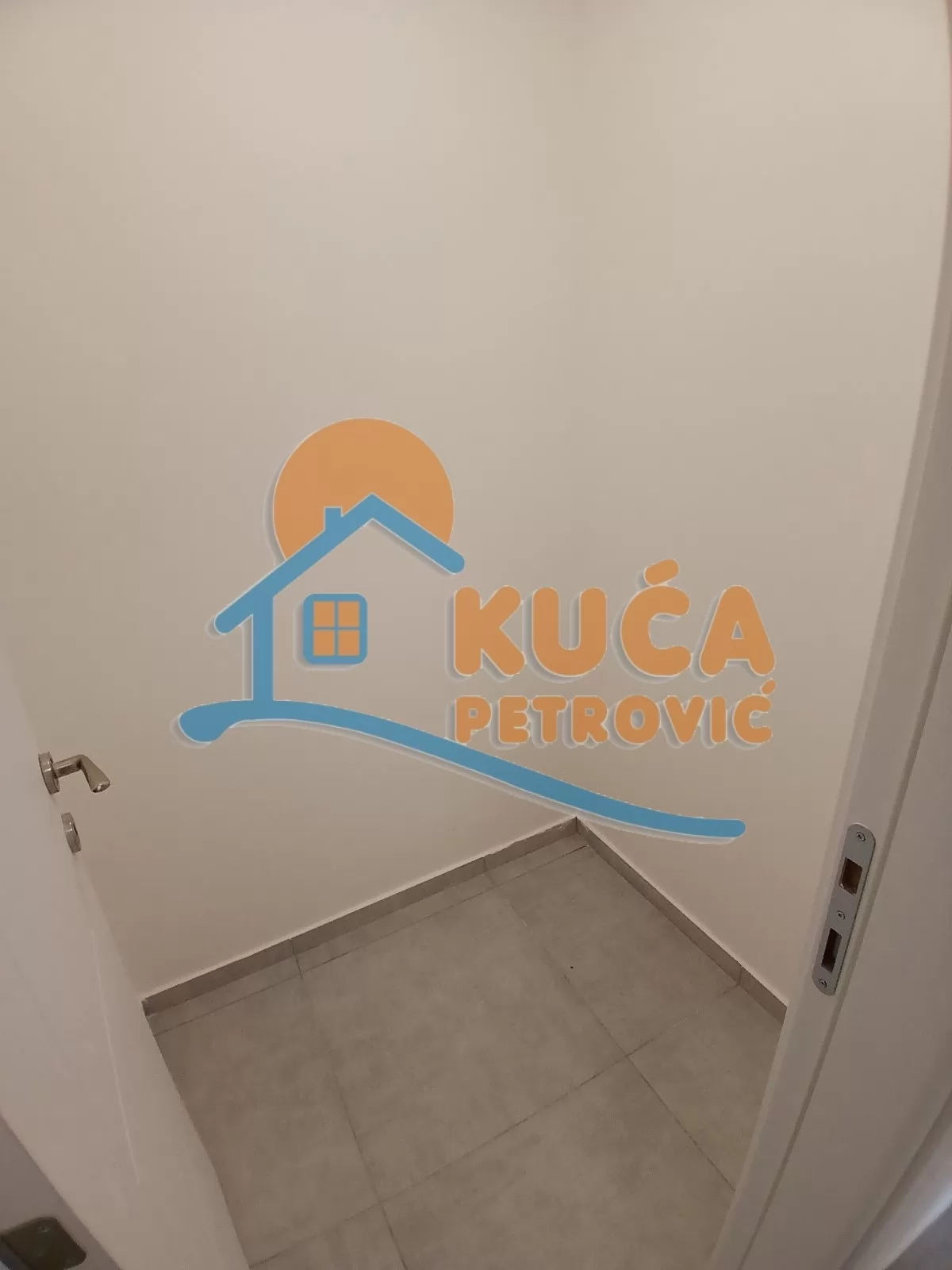 Trosoban stan, 85 m2, Palilula, Stojana Andrića ID: i-016537 5