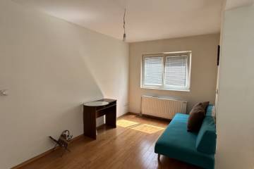 Izdavanje 2 0 stana sa terasom Mirijevo  37m2 3