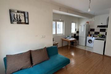 Izdavanje 2 0 stana sa terasom Mirijevo  37m2 2