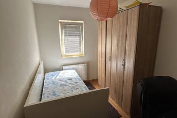Izdavanje 2 0 stana sa terasom Mirijevo  37m2 5