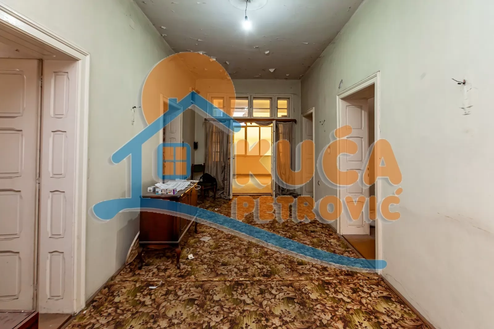 Trosoban stan, 117 m2, Kičevo, Trg kralja Aleksandra Ujedinitelja ID: p-016018 2