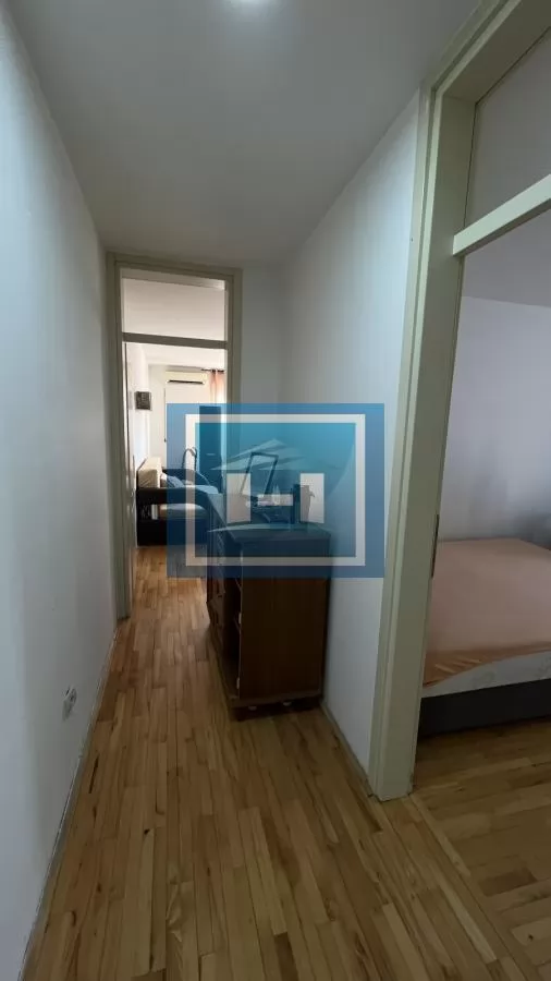 55m2 na super lokaciji u Jagodini 13