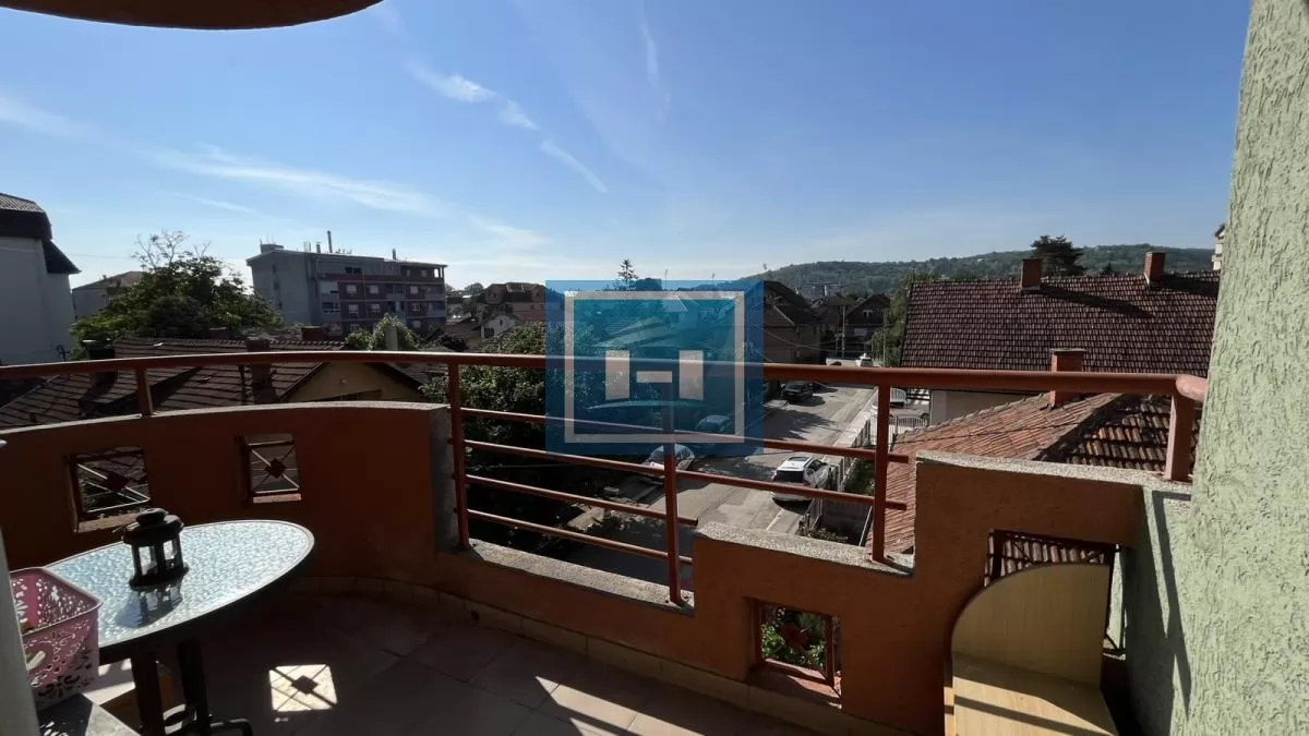 55m2 na super lokaciji u Jagodini 5