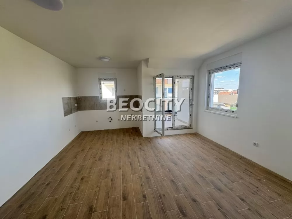 četvorosoban stan, 82 m2, Adice ID: 132676 1