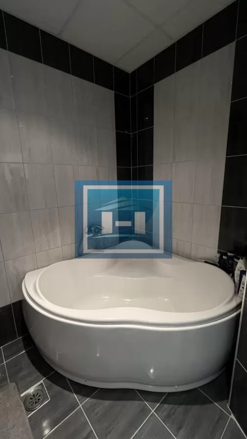 Četvorosoban stan kod Aqua parka sa garažom 22