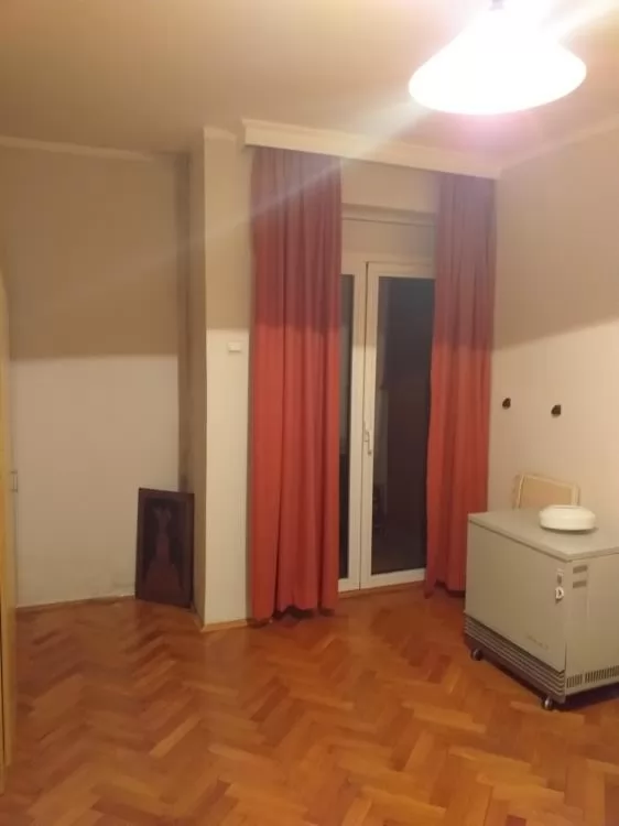 Dvosoban renoviran stan za prodaju 1