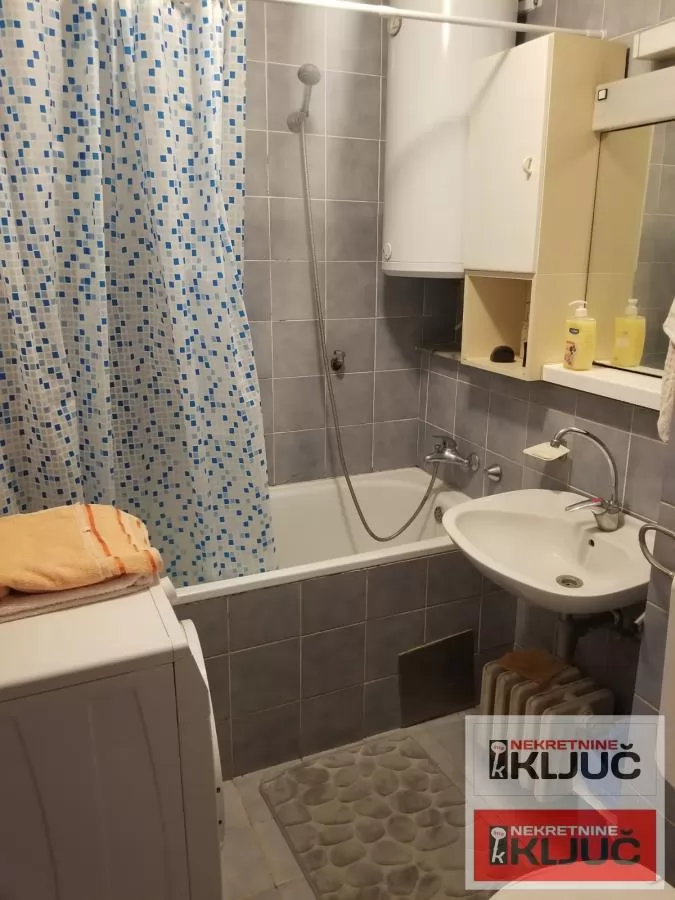 Dvosoban stan 50 m², Sajmište, 10