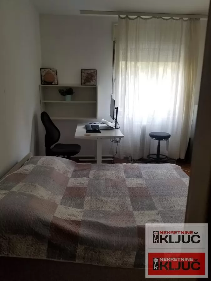 Dvosoban stan 50 m², Sajmište, 11