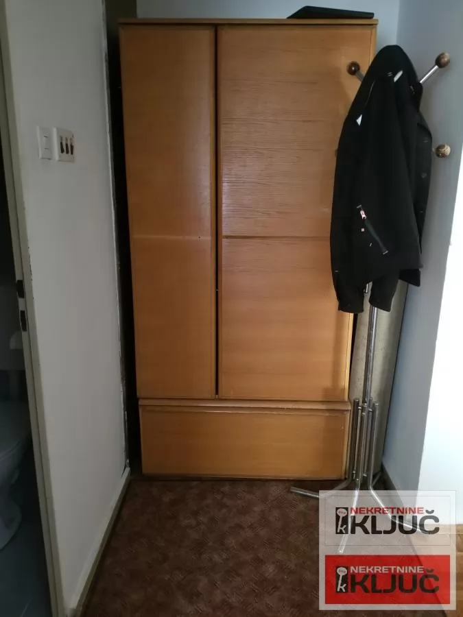 Dvosoban stan 50 m², Sajmište, 8