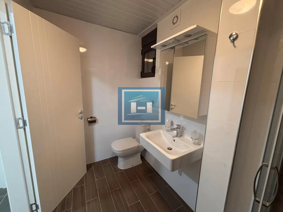 Dvosoban stan 57 m², 2. sprat, Jagodina 7