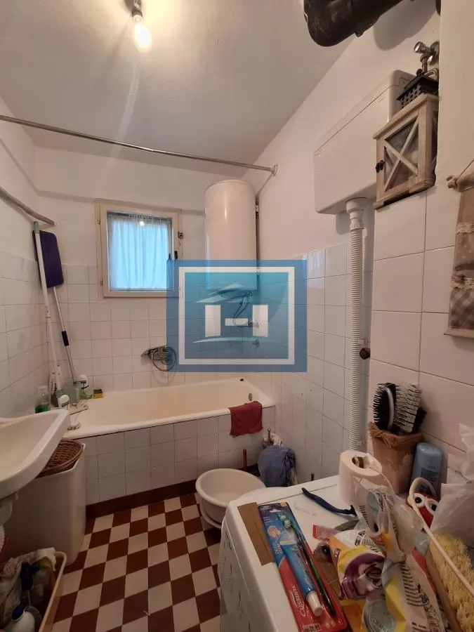 DVOSOBAN STAN OD 50m2 U VISOKOM PRIZEMLJU 7