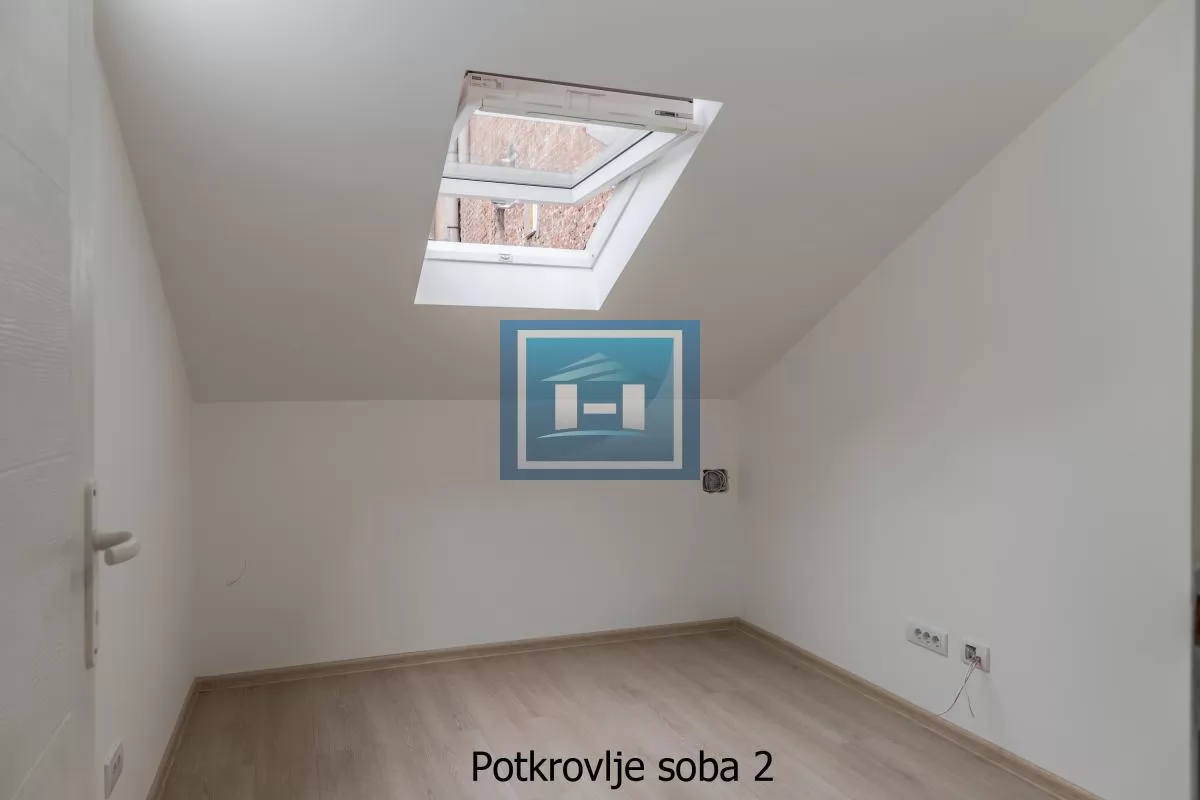 Gornji Dorćol, 221 m²: Poslovno-stambena vertikala sa TERETNIM LIFTOM i 2 PARKINGA 16