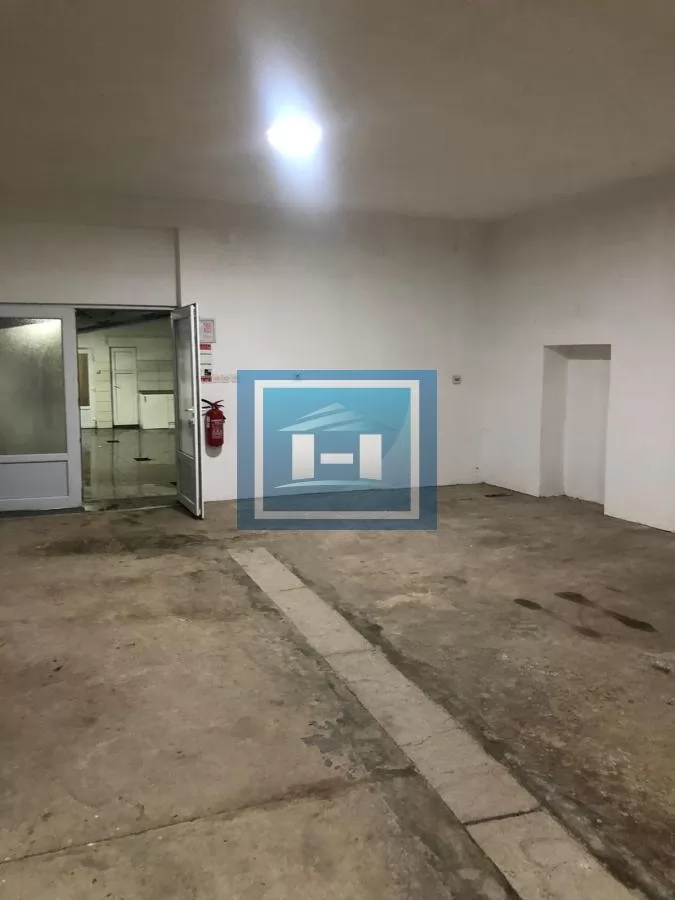 Hala u Stalaću 14