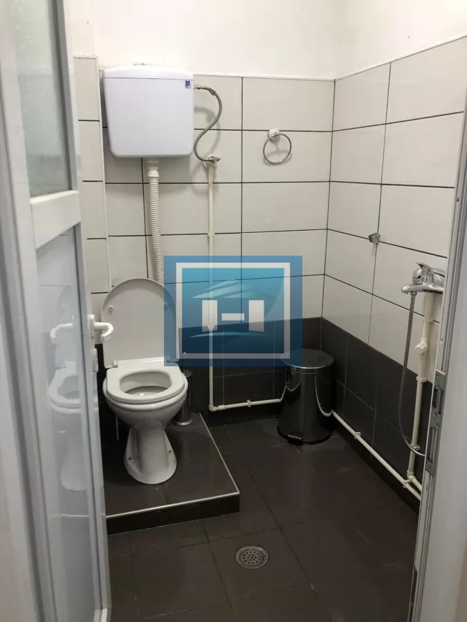 Hala u Stalaću 8