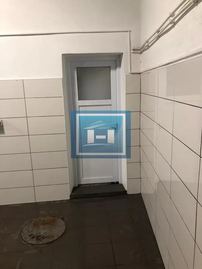 Hala u Stalaću 9