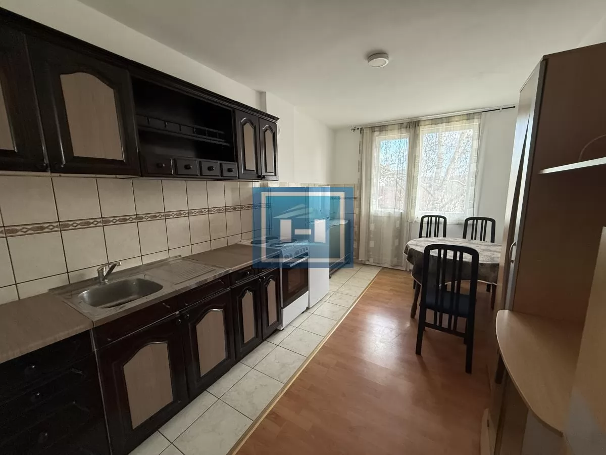 IDEALNO ZA STUDENTE – dvosoban stan 52 m² blizu fakulteta, namešten 2