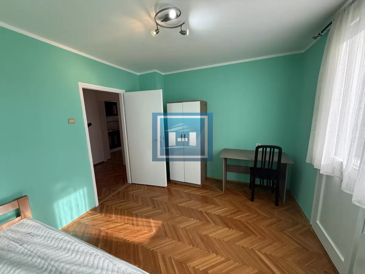 IDEALNO ZA STUDENTE – dvosoban stan 52 m² blizu fakulteta, namešten 4