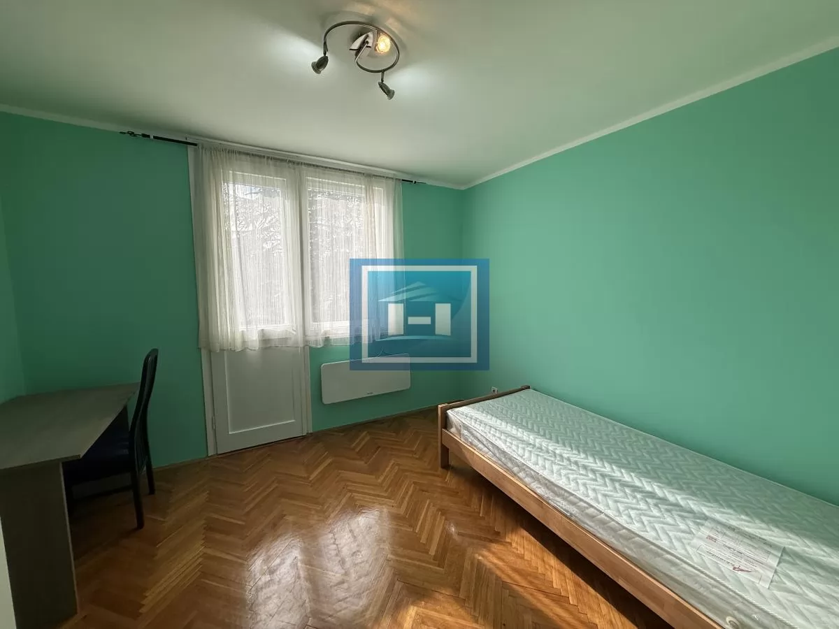 IDEALNO ZA STUDENTE – dvosoban stan 52 m² blizu fakulteta, namešten 5