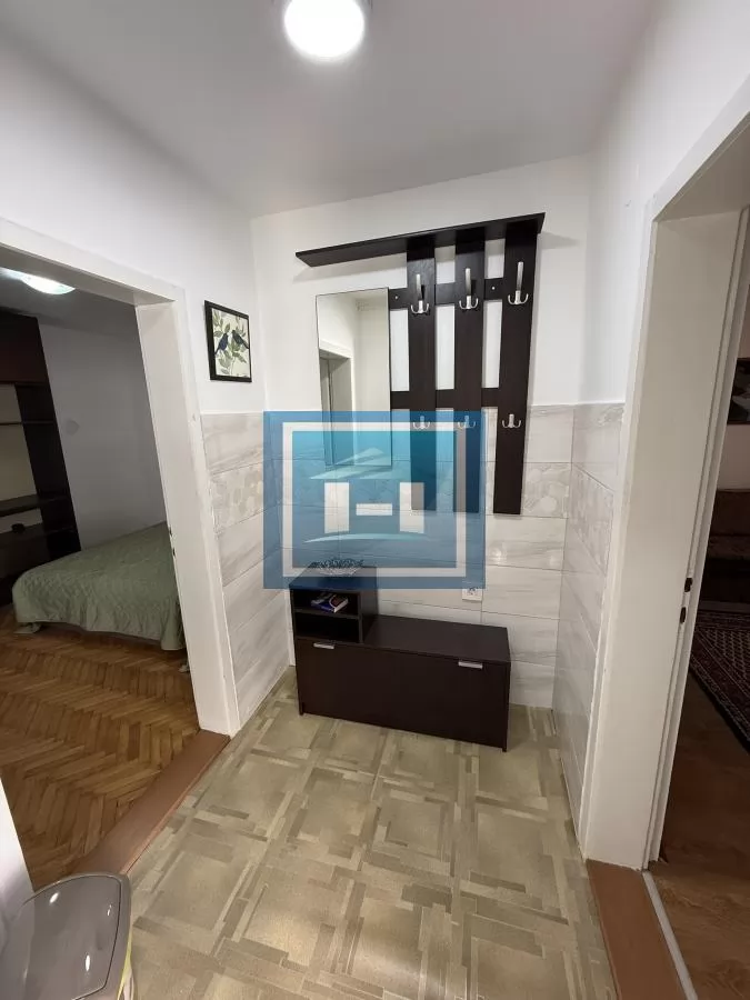 Izdaje se kuća od 42 m² u zajedničkom dvorištu u mirnom delu grada 10