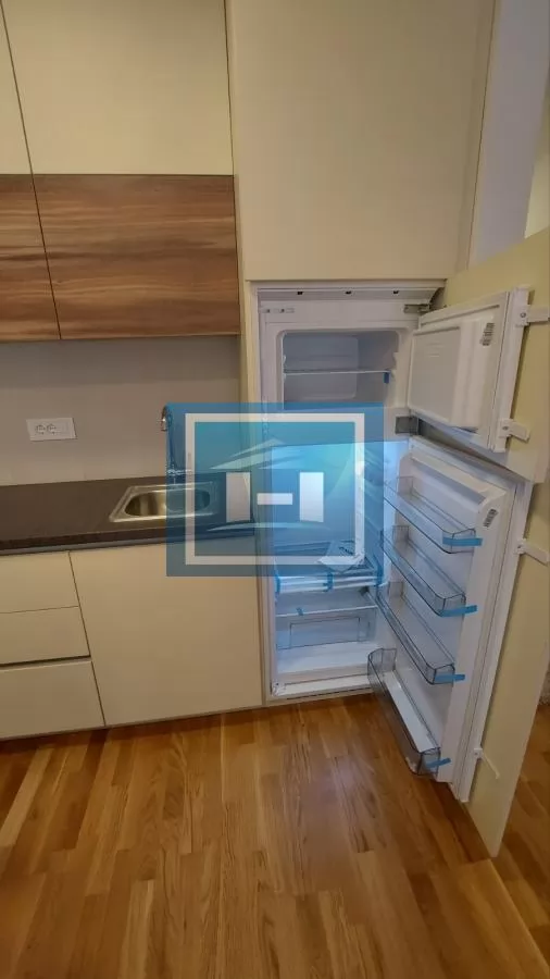 Izdaje se moderna garsonjera u centru Jagodine 5