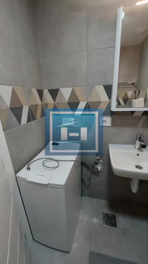 Izdaje se moderna garsonjera u centru Jagodine 6