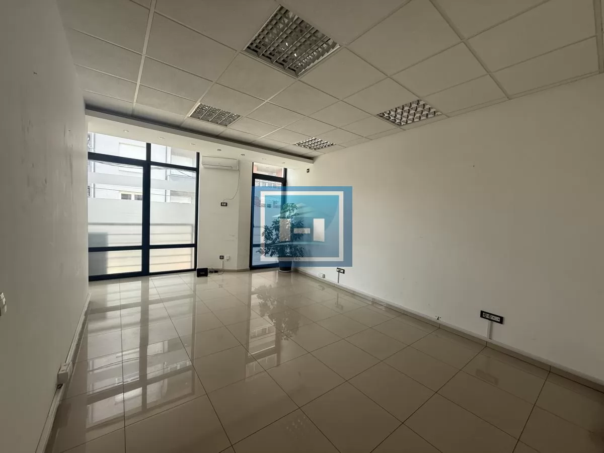 Izdaje se poslovni/kancelarijski prostor u centru Jagodine 2