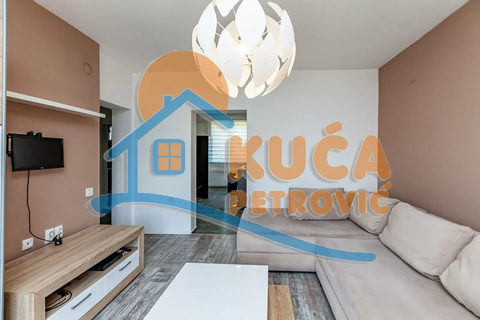 Jednosoban stan, 48 m2, Crveni Pevac, Cara Dušana ID: p-016553 2