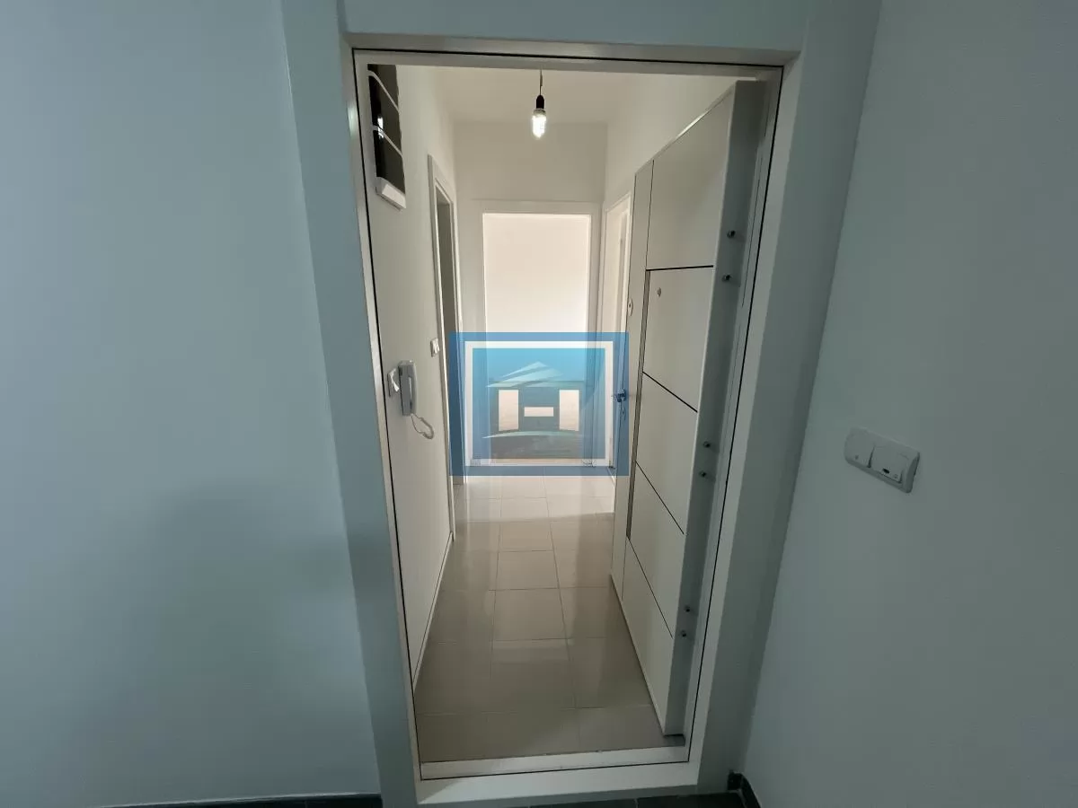 Jednosoban stan u novogradnji 6