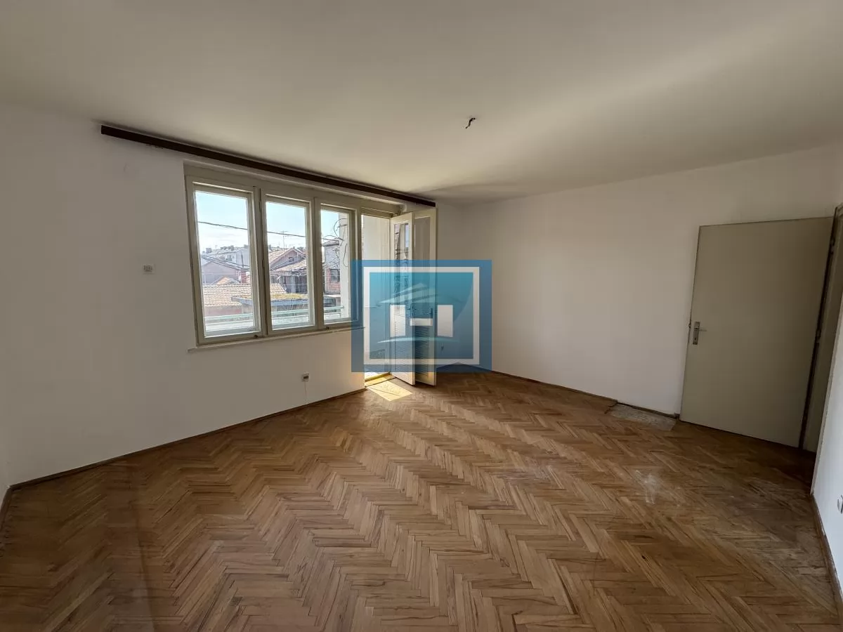 Komforan salonac u centru grada 7