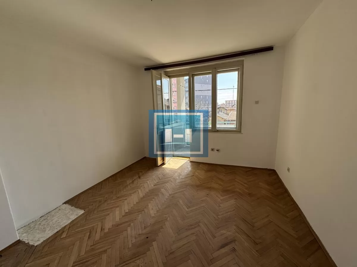 Komforan salonac u centru grada 9