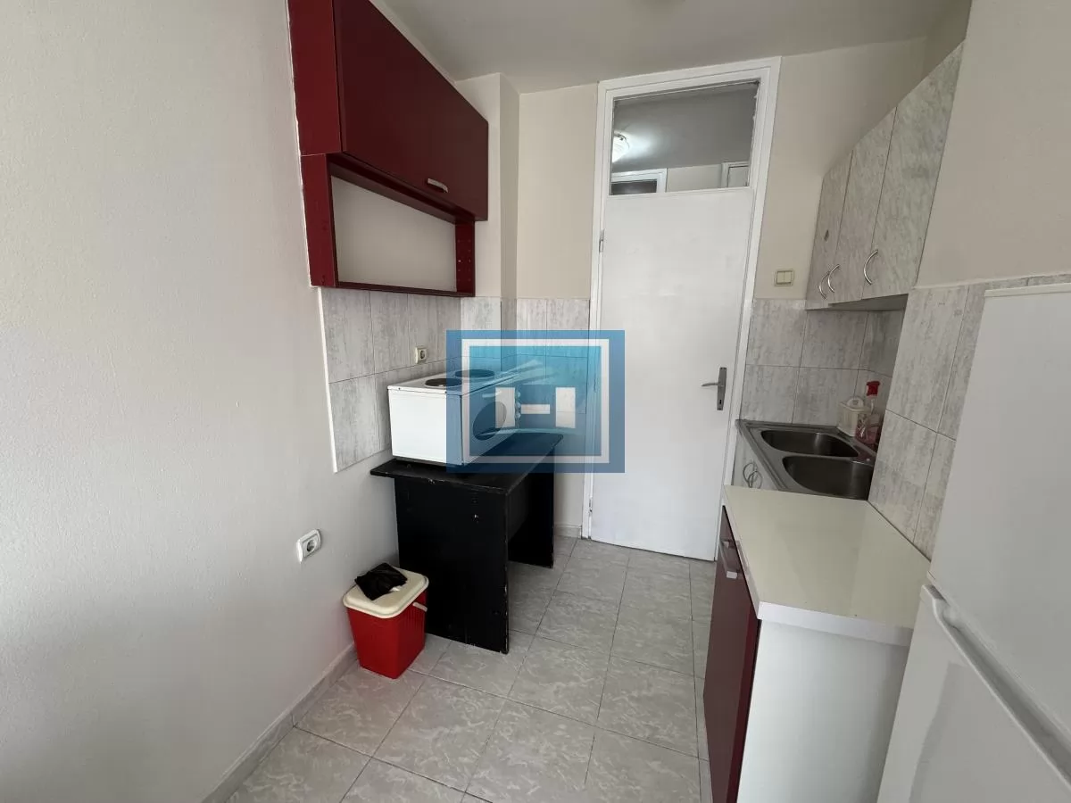 Kompletno namešten stan 57 m² na glavnoj ulici – odmah useljiv! 5
