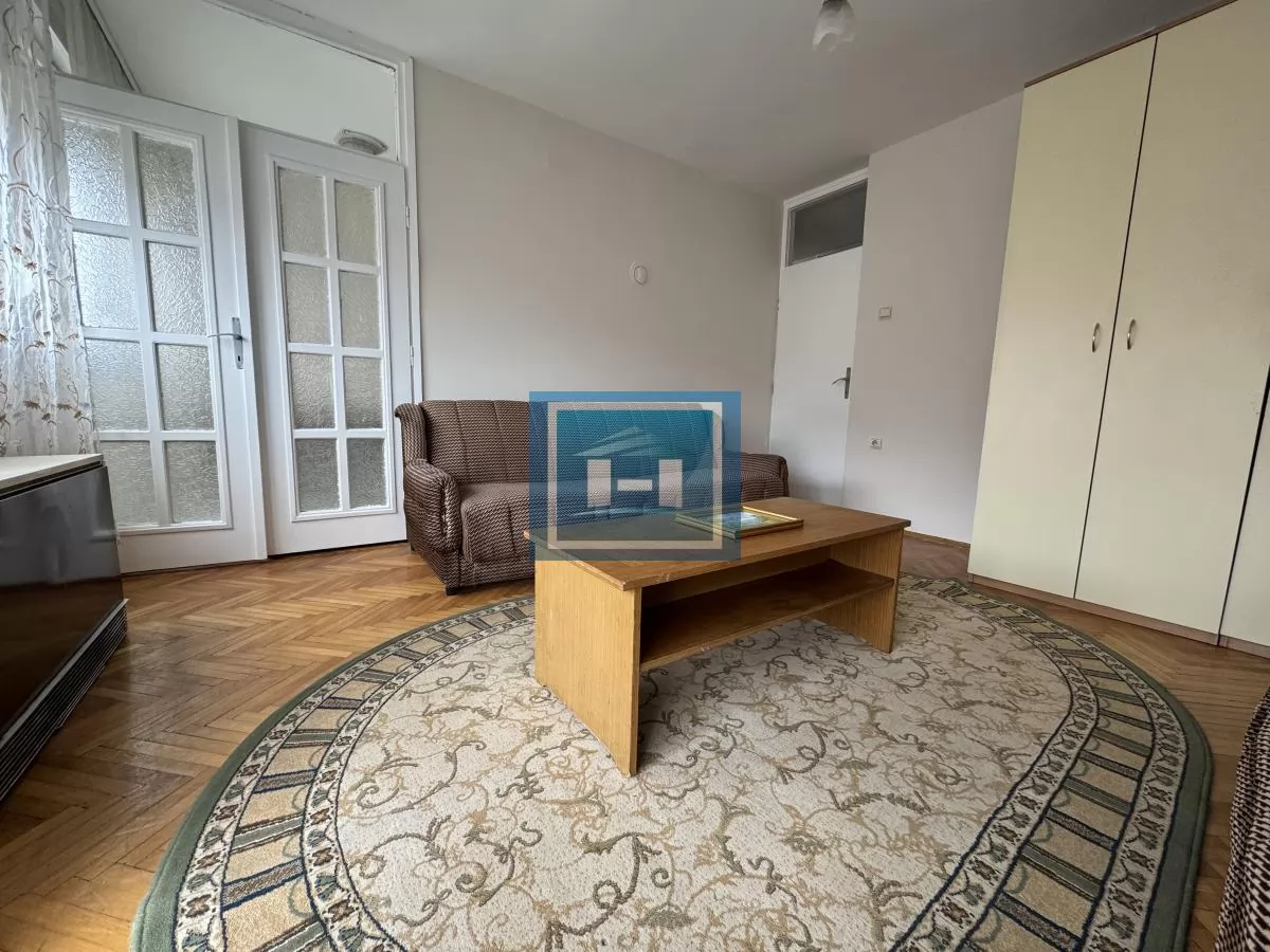 Kompletno namešten stan 57 m² na glavnoj ulici – odmah useljiv! 8