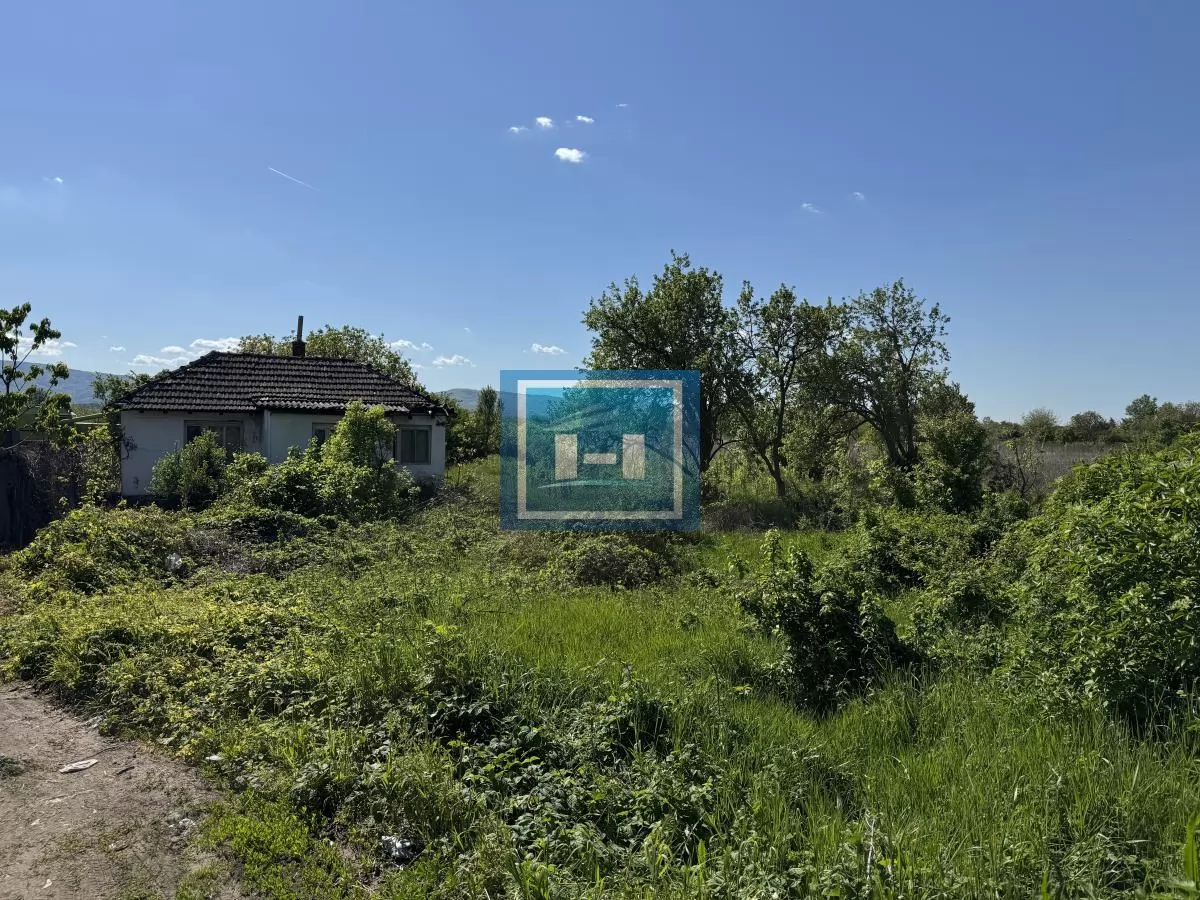 Kuća 53 m² sa 18 a placa u Tonji, Ćuprija 12