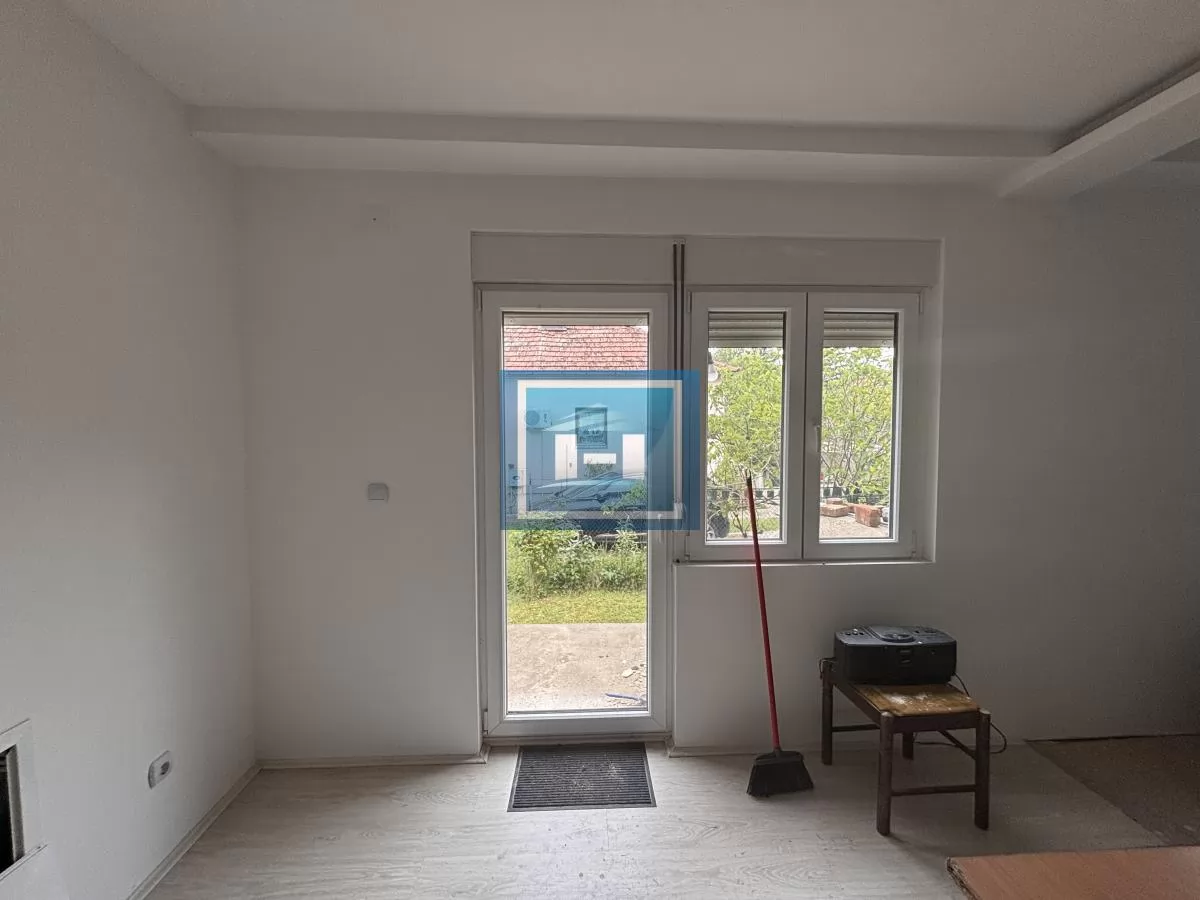 Kuća 89 m², Centar Jagodina, plac 4.37 a 11