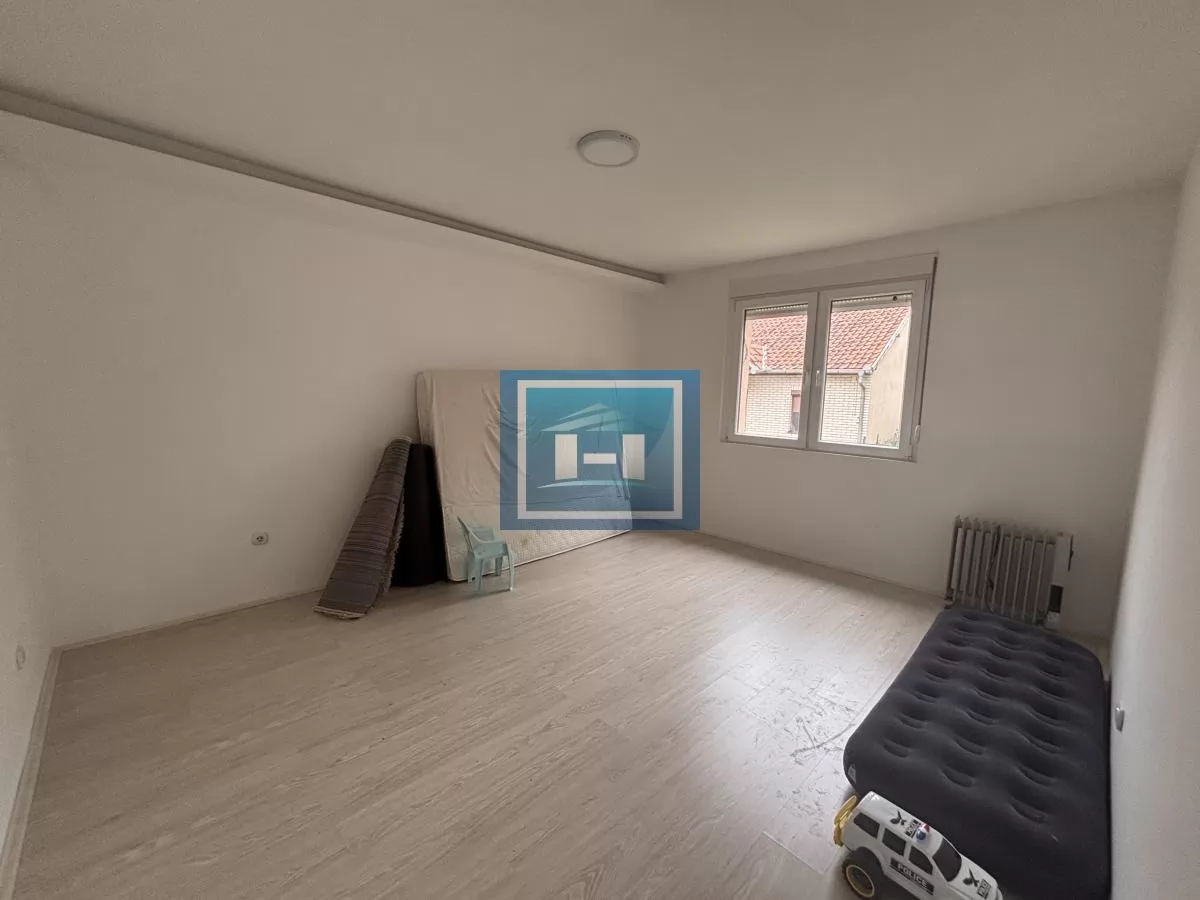Kuća 89 m², Centar Jagodina, plac 4.37 a 7