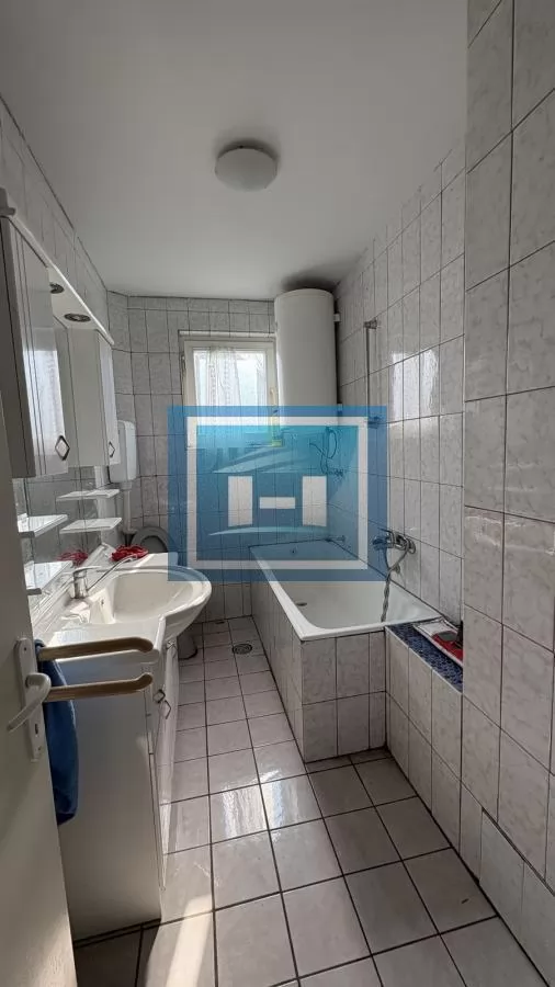 Kuća za porodicu koja želi svoj mir, prostor i malo hedonizma , Ribare, nadomak Jagodine 14