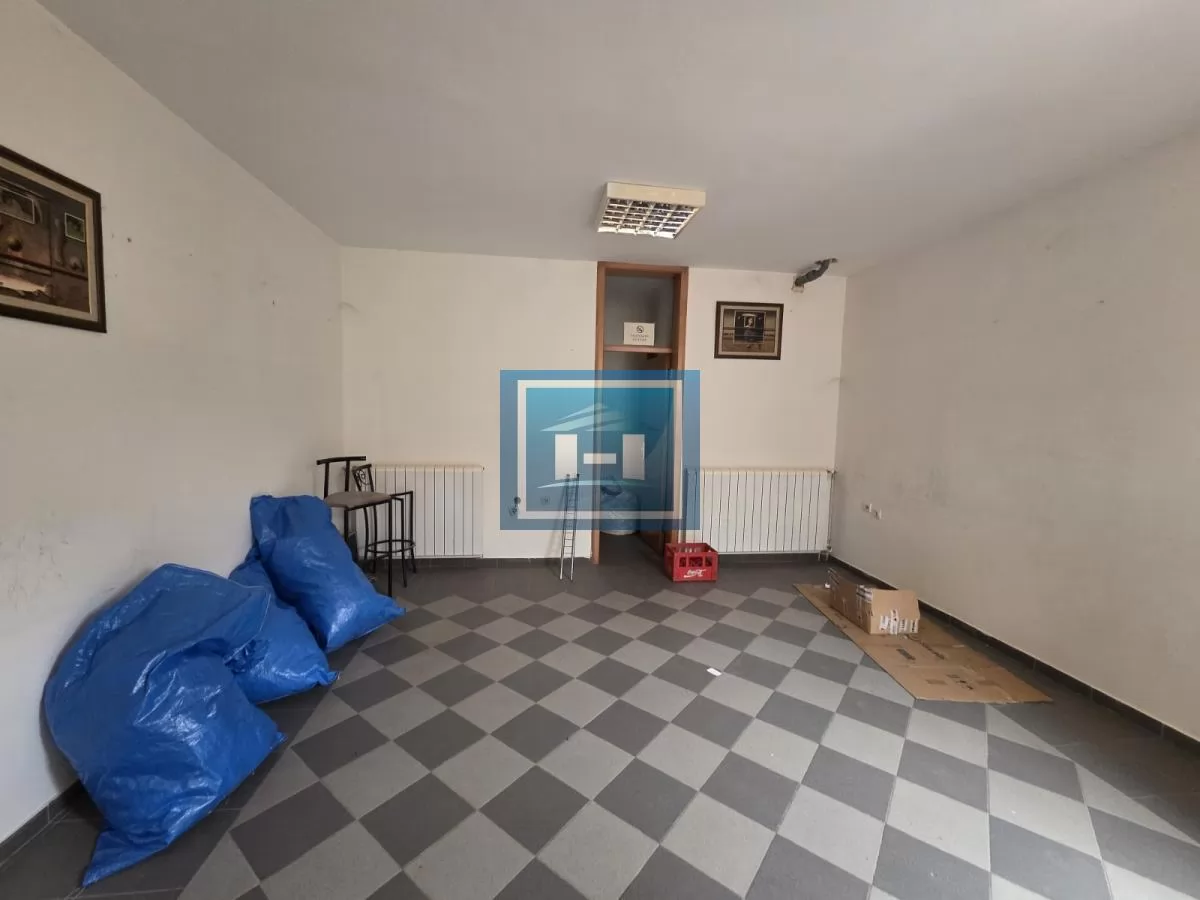 Lokal u centralnom delu Jagodine sa veoma povoljnom cenom 4